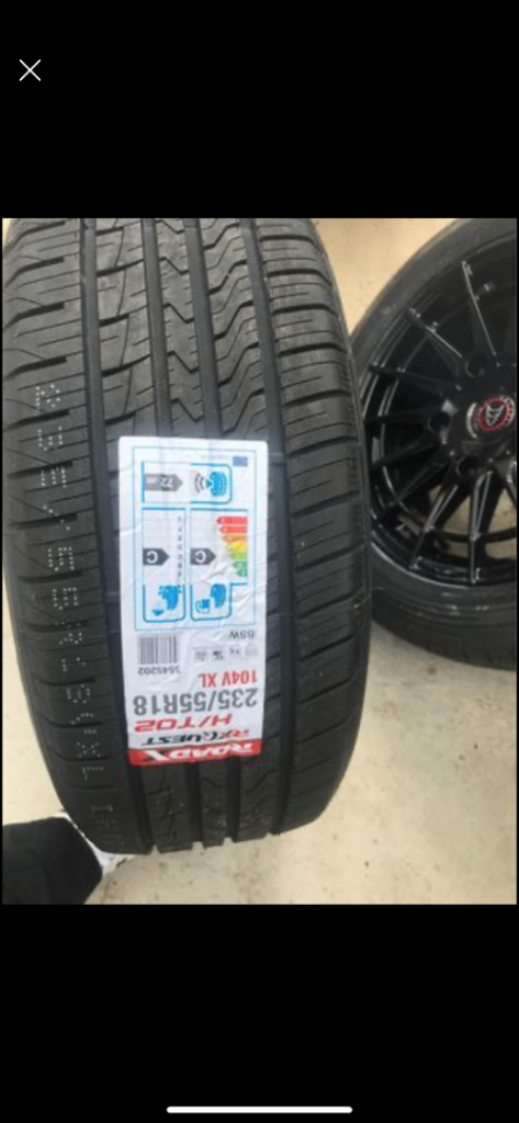 Fox alloy wheel with tyres