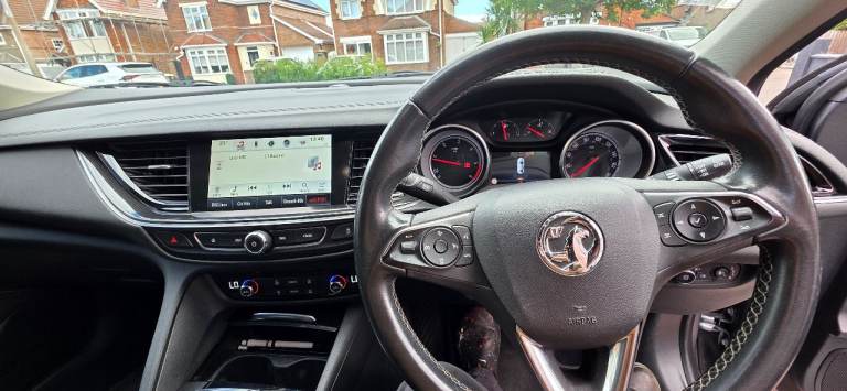 Vauxhall, INSIGNIA, Hatchback, 2018, Manual, 1598 (cc), 5 doors