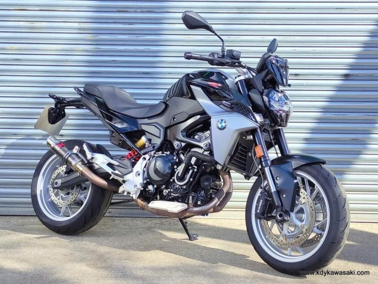 2022 BMW F900 R SE