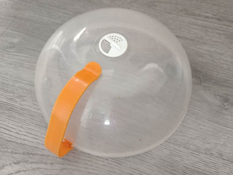 Free Microwave cover 