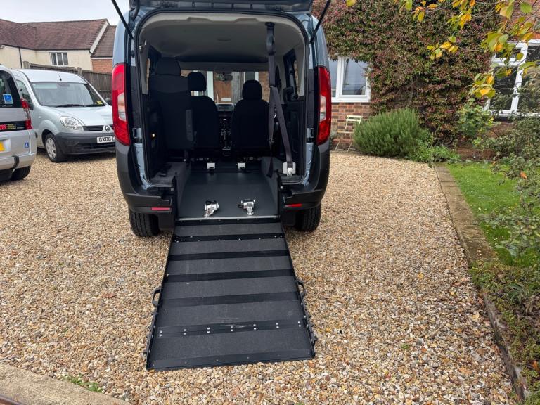 Fiat doblo. Wav. Mobility car. 