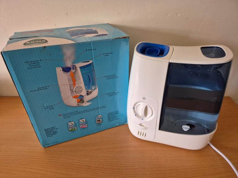 Vicks Warm Mist Humidifier - 3.8 litre tank.