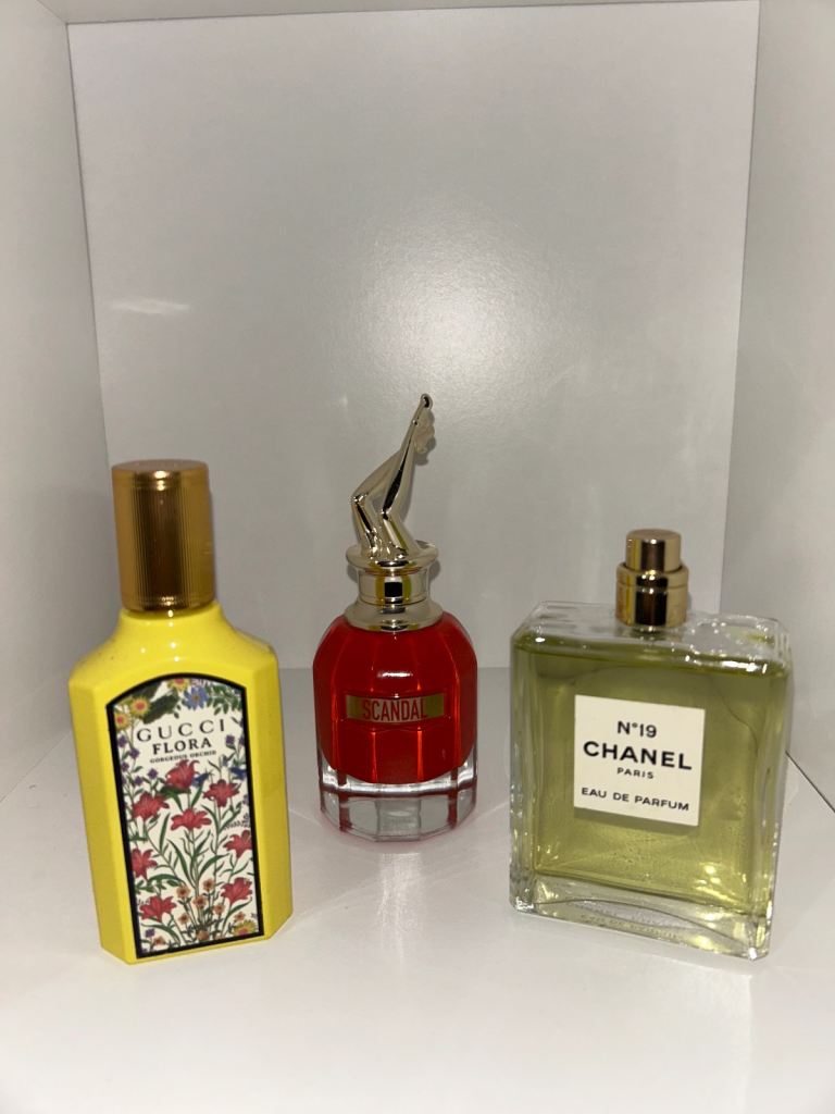Women’s perfume bundle 3x 