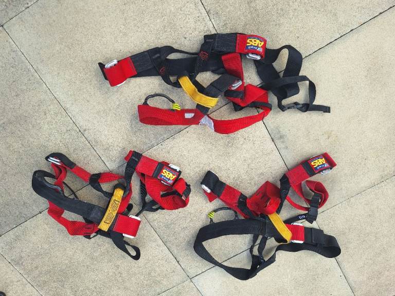 REDUCED 3 Troll climbing harnesses 