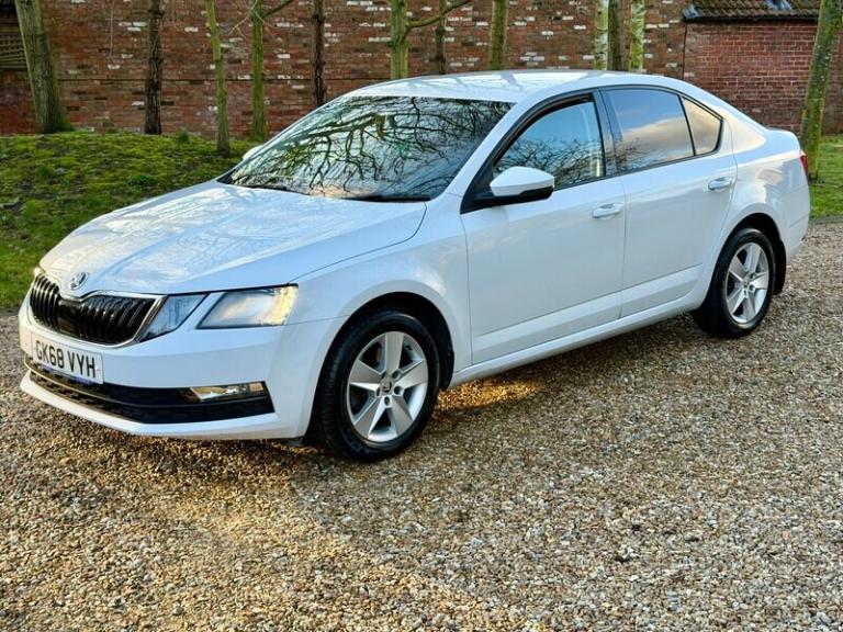 2018 Skoda Octavia 1.0 Octavia SE TSI Semi-auto 5dr Hatchback Petrol Semi Automatic