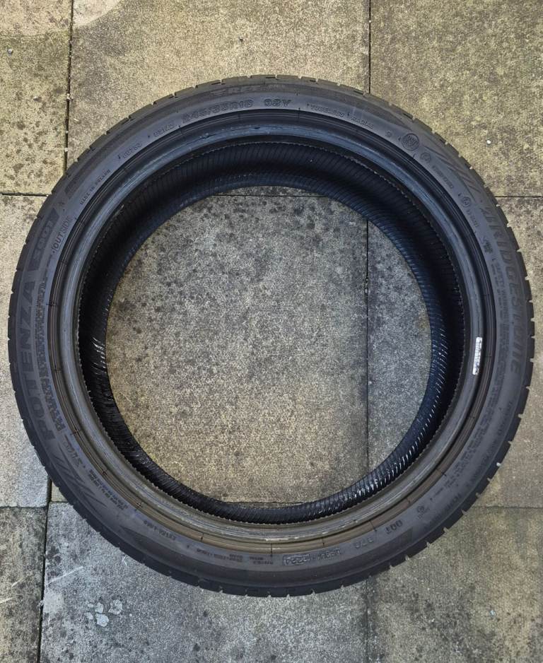 2453518 Tyre Bridgestone Runflat