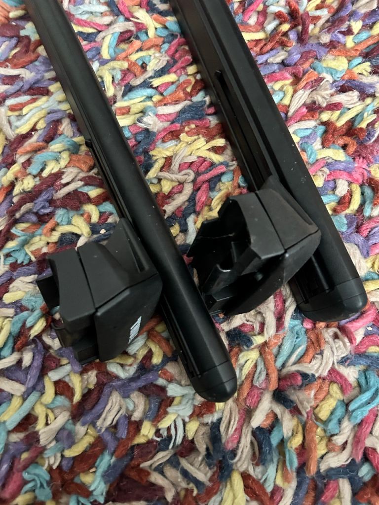 Thule roof bars