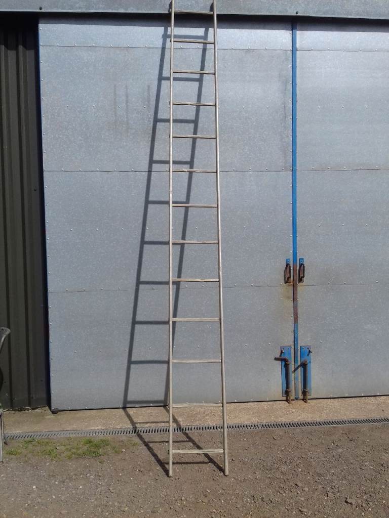 GALVANISED METAL SCAFFOLDING LADDER.