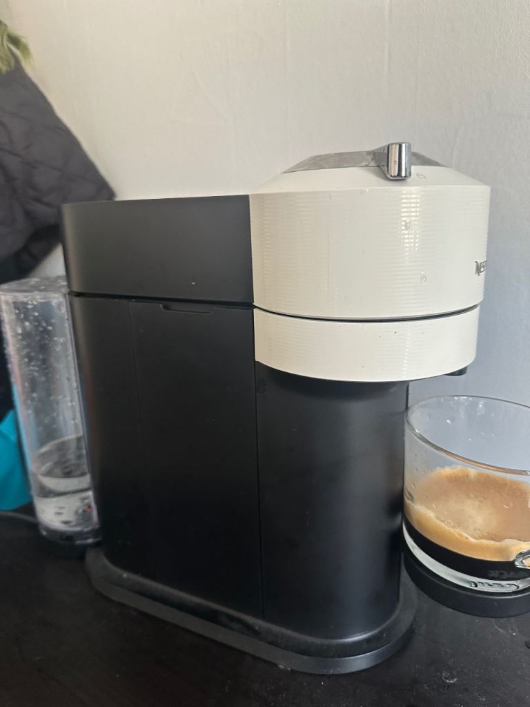 Nespresso Coffee Machine – Used