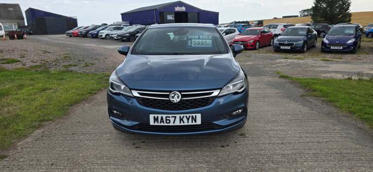 2017 Vauxhall Astra 1.4i Turbo SRi Hatchback 5dr Petrol Manual Euro 6 (150 ps) Hatchback Petrol M...