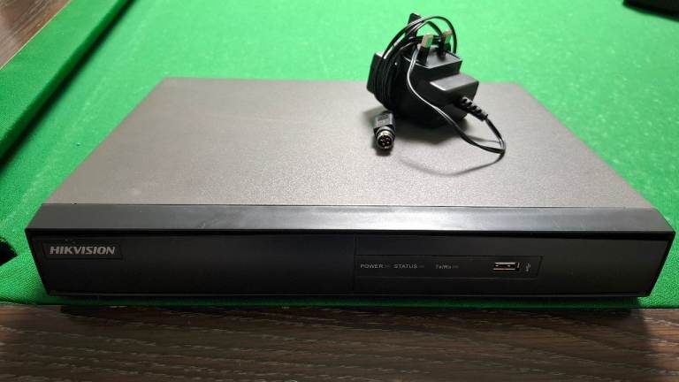 Hikvision DVR DS-7204HQHI-F1/N