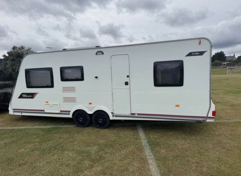 Stunning Eldiss Xplore 5/6 berth caravan for sale