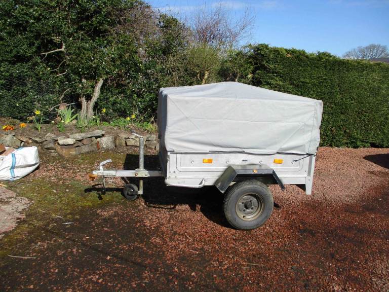 ERDE 142 trailer 5 x 3 feet