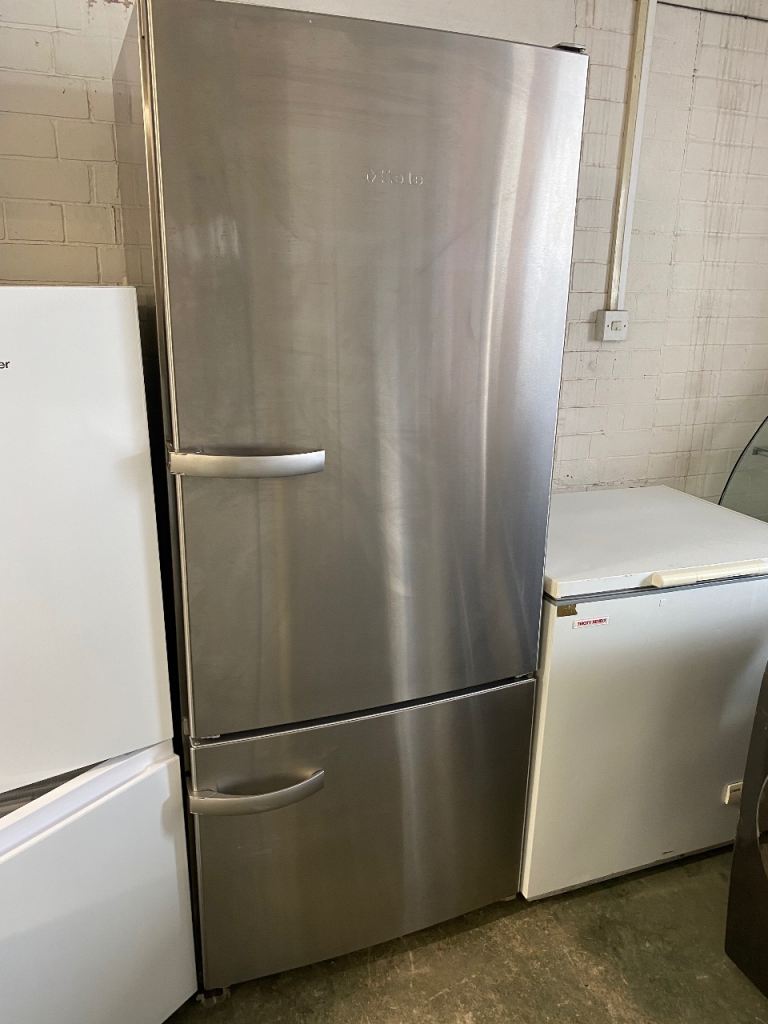 🚚✅SILVER MIELE 6FT EXTRA LARGE FRIDGE FREEZER £140 WE DO DELIVER 
