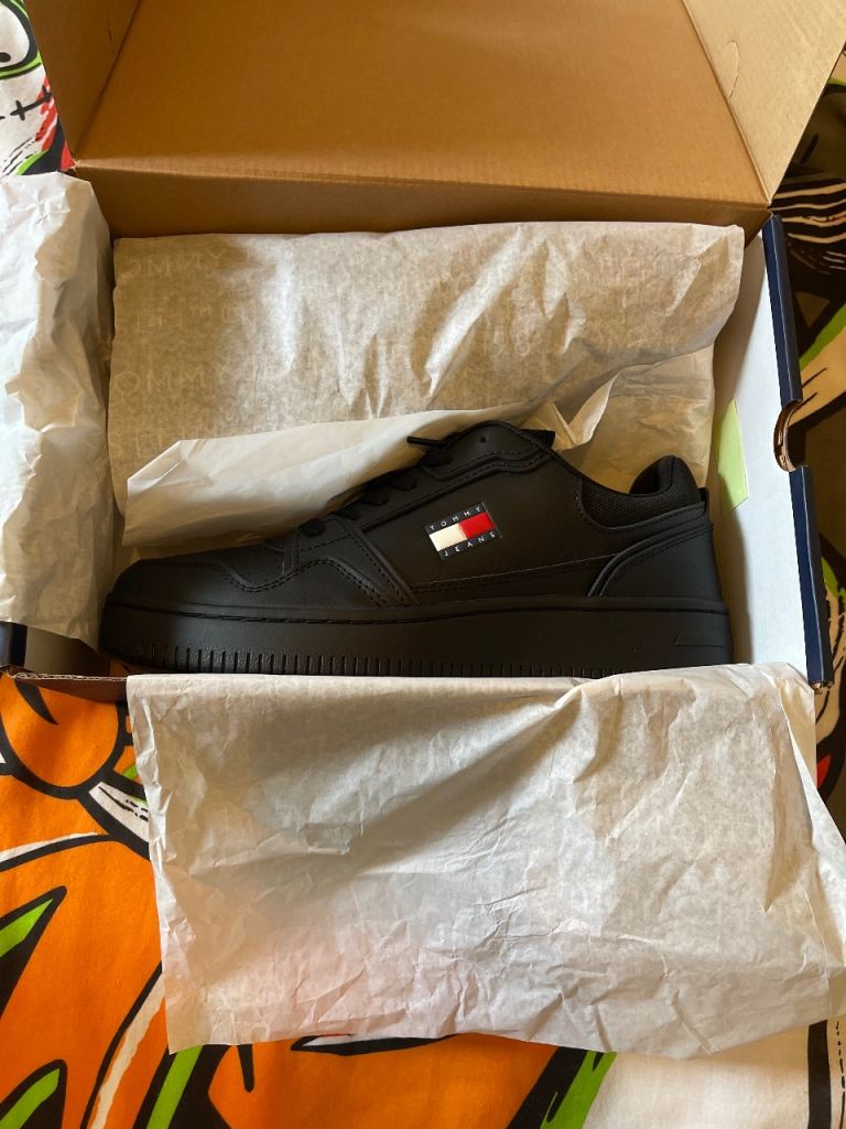 Tommy Hilfiger Black Trainers – Brand New in Box