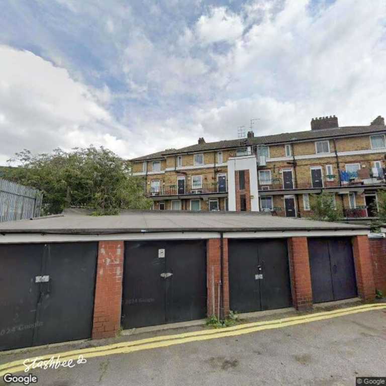 Garage to rent in London (SE16) | Stashbee