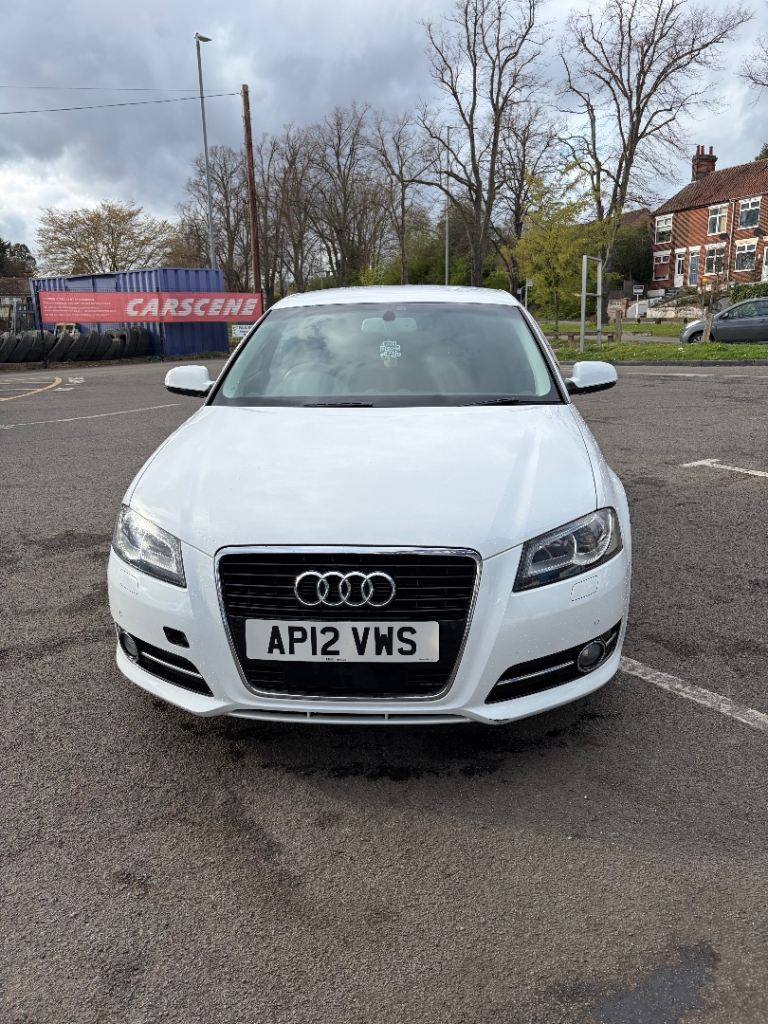 Audi A3 1380 cc,04/2012