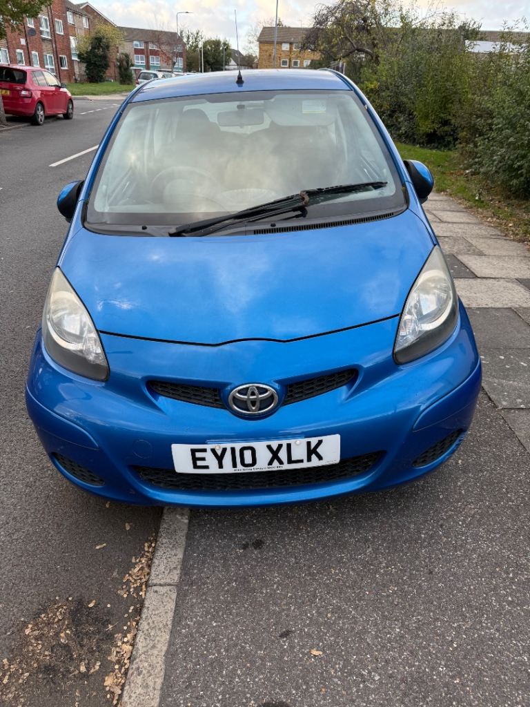 Good condition !! Toyota, AYGO, Hatchback, 2010, Manual, 998 (cc), 3 doors