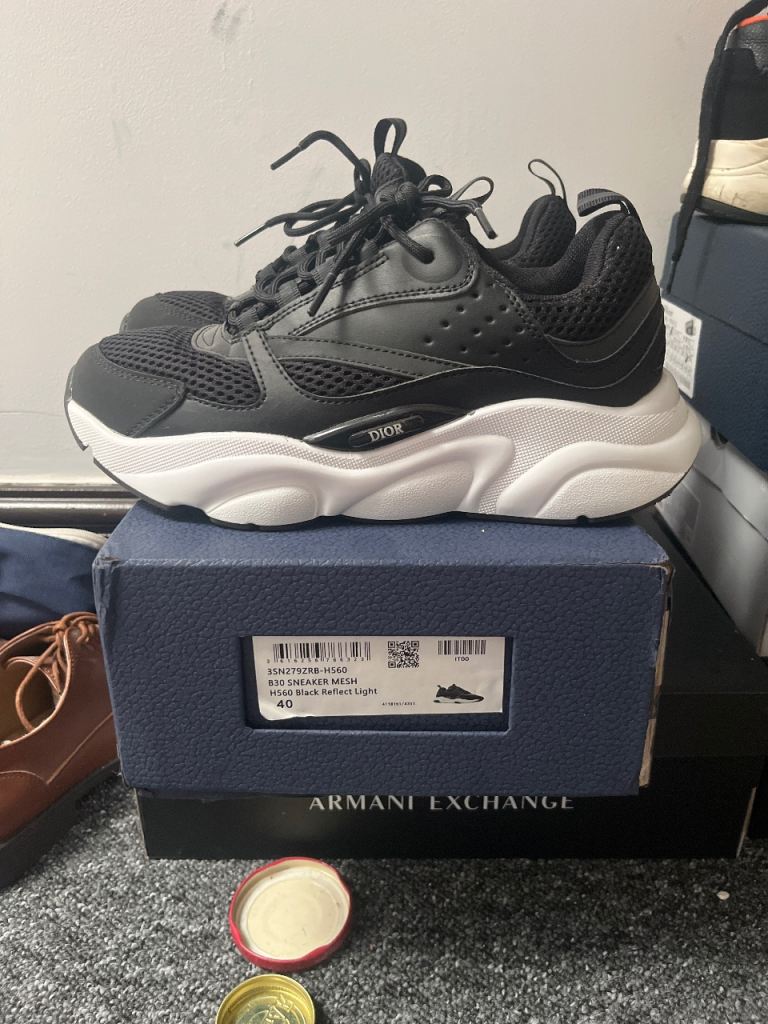 Dior B22