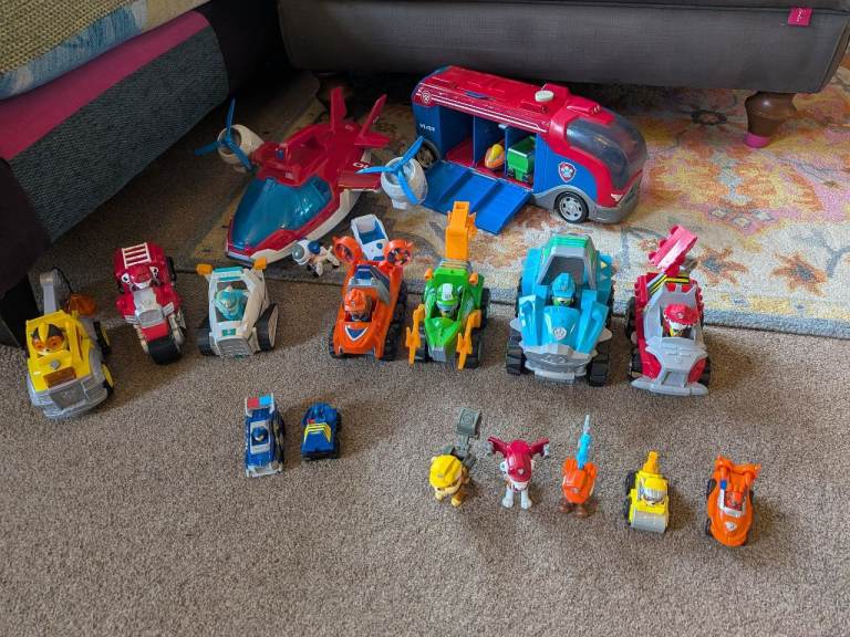 Paw patrol vehicle bundle 