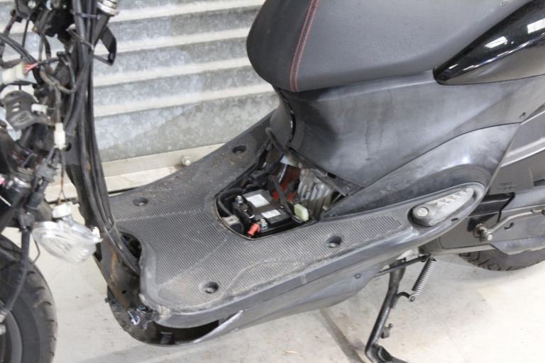 2018 68 YAMAHA NEOS 50 4T YN 49 cc MOPED SCOOTER ENGINE FRAME PROJECT HPI CLEAR