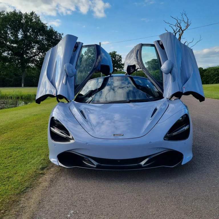 Wedding car prom car chauffeur driven 