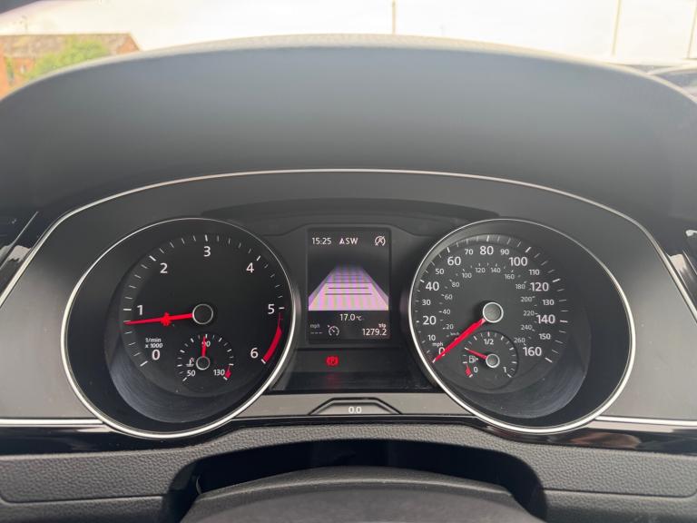 2018 Volkswagen Passat 2.0 TDI SE Business 5dr ++ SAT NAV / ULEZ / DAB / 65.7 MPG ++ ESTATE Diese...