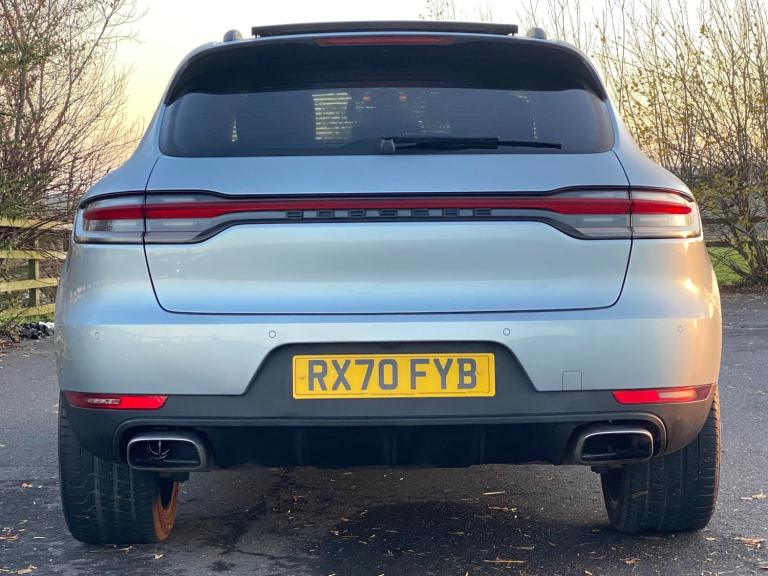 2020 Porsche Macan 2.0T PDK - Panoramic Sunroof &amp; Bose Audio &amp; PASM &amp; Huge Spec 4x4 P...