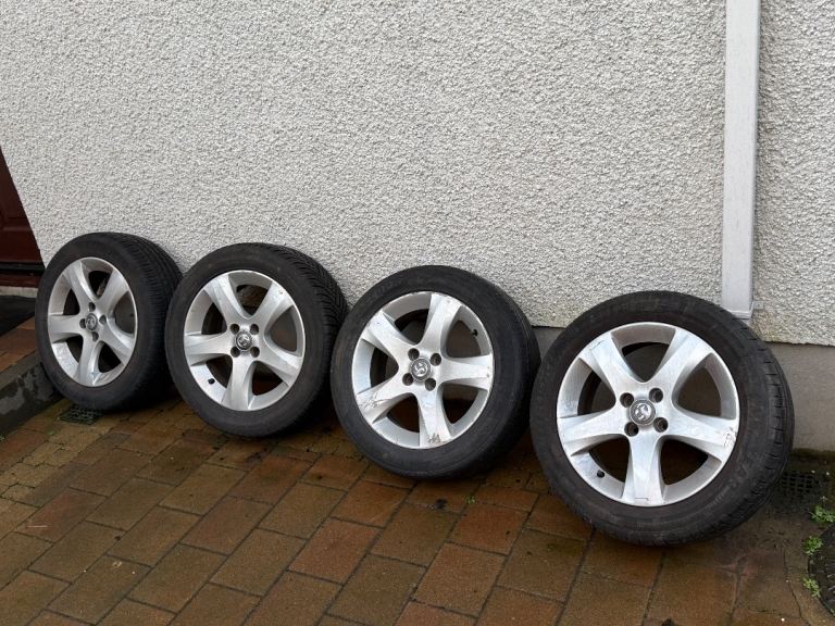 4 16” tyres and alloys