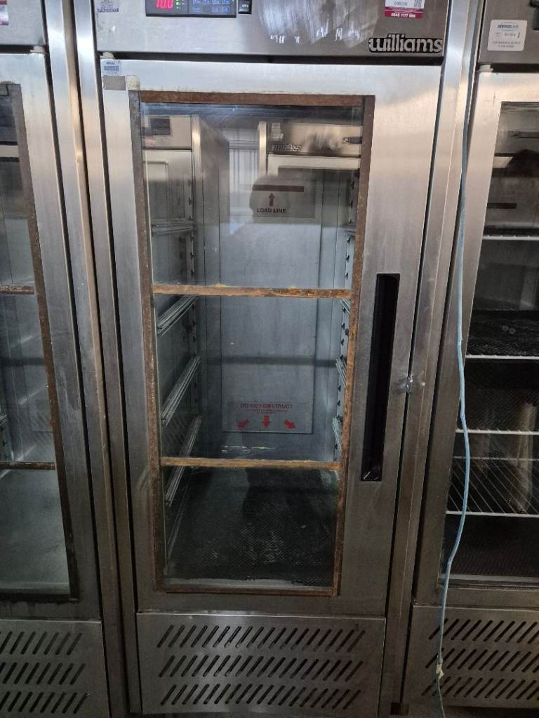 Commercial single door fridge 620liter