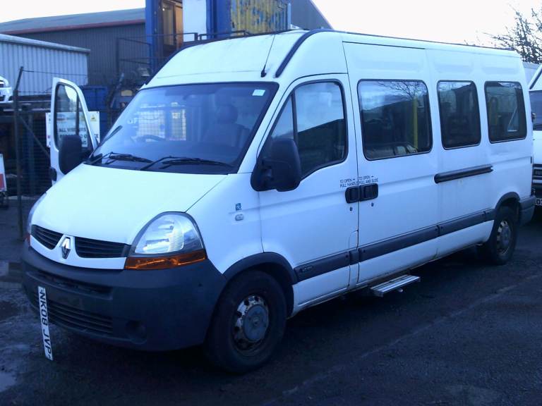 breaking for spares renault master minibus 2008 2.5 dci