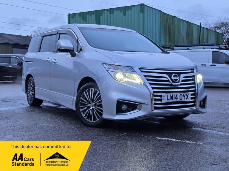 2014 Nissan ELGRAND E52 AUTO 8 Seater Fresh Import warranted mileage ULEZ compli