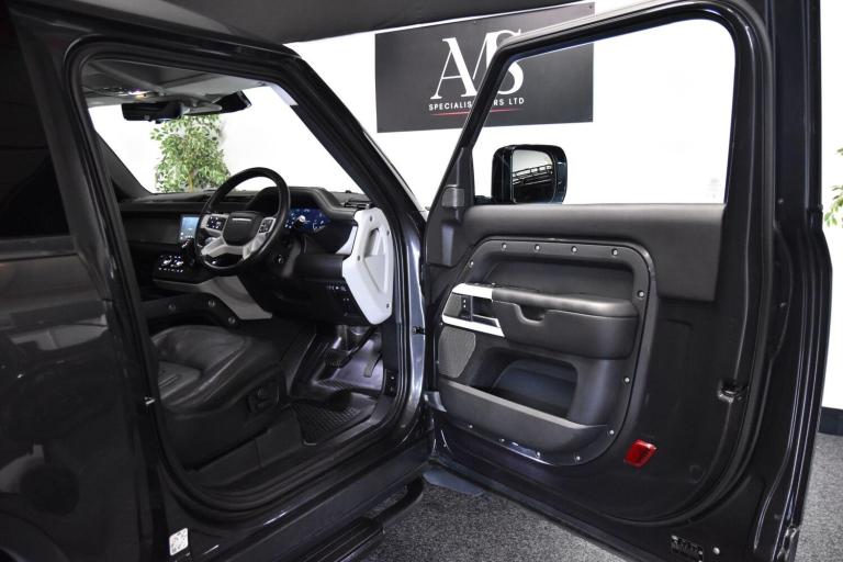 2021 Land Rover Defender 3.0 D250 HSE 110 5dr Auto ESTATE DIESEL Automatic