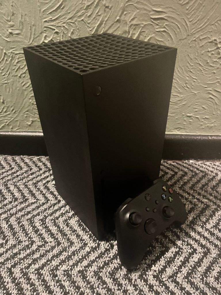 Xbox Series X Console with Controller – Good Condition