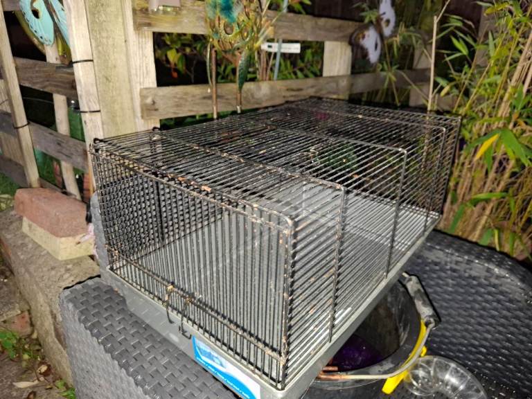 Small cage