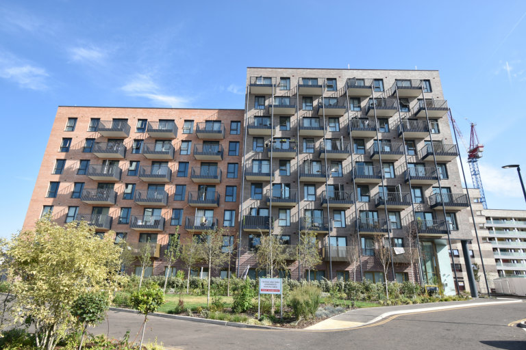 1 bedroom flat in Hargrave Dr, HA1