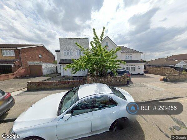 4 bedroom house in Farm Road, Rainham, RM13 (4 bed) (#2914166)