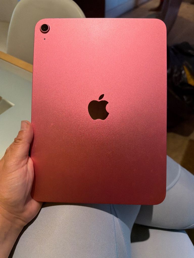 Apple iPad – Red, Good Condition