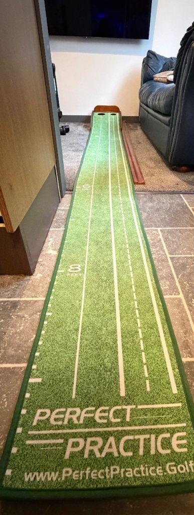 Perfect putting mat