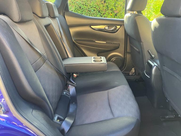 2015 Nissan Qashqai 1.6 dCi n-tec SUV 5dr Diesel XTRON 2WD Euro 6 (s/s) (130 ps)