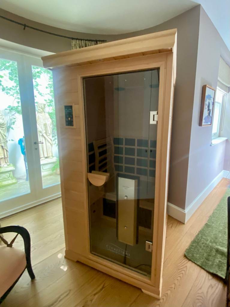 As good as new: Clearlight Sauna Essential - 1 Person -  UK Plug (purchased June 2024)