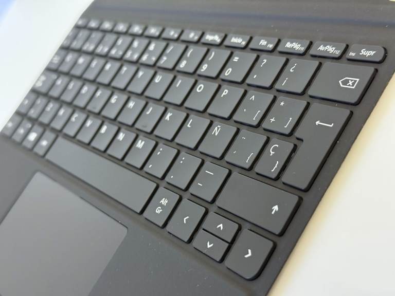 Microsoft Surface Go Type Cover (Spanish)