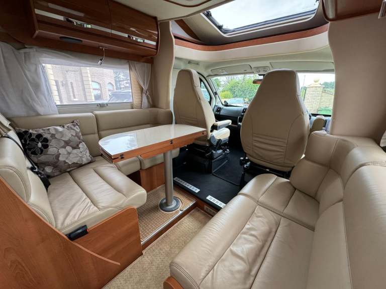 2015 FIAT RAPIDO 7065FF DESIGN MOTORHOME GENUINE 3500 MILES! FULL MOT STUNNING!!