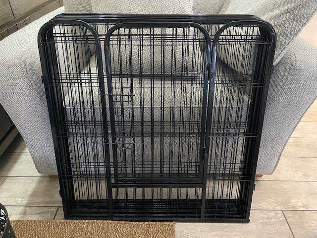 Dog cage 80cm square panels, 1 with gate