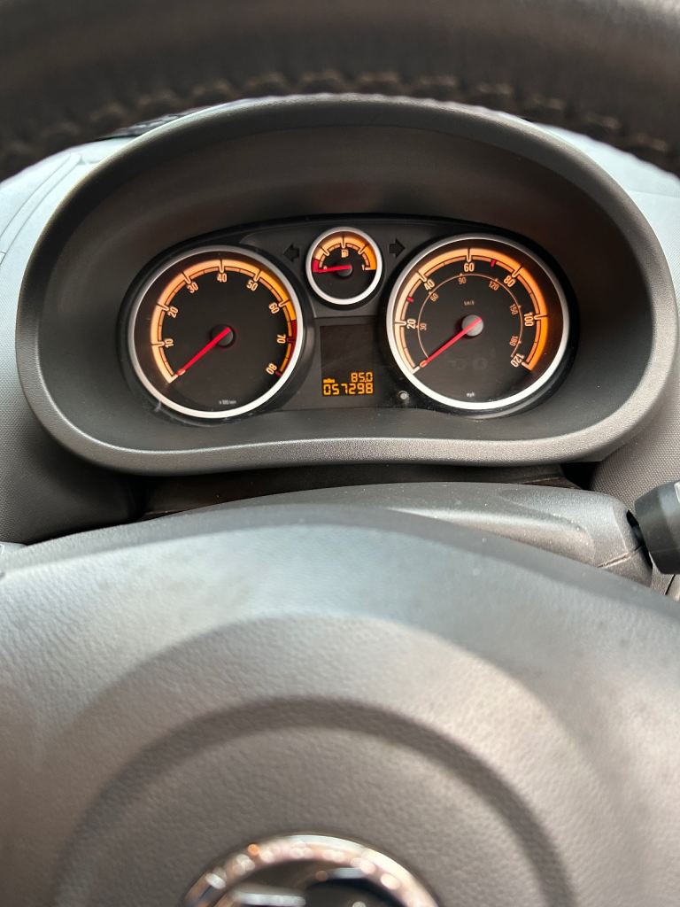 Vauxhall, CORSA, Hatchback, 2012, Manual, 1229 (cc), 3 doors LIMITED Edition 