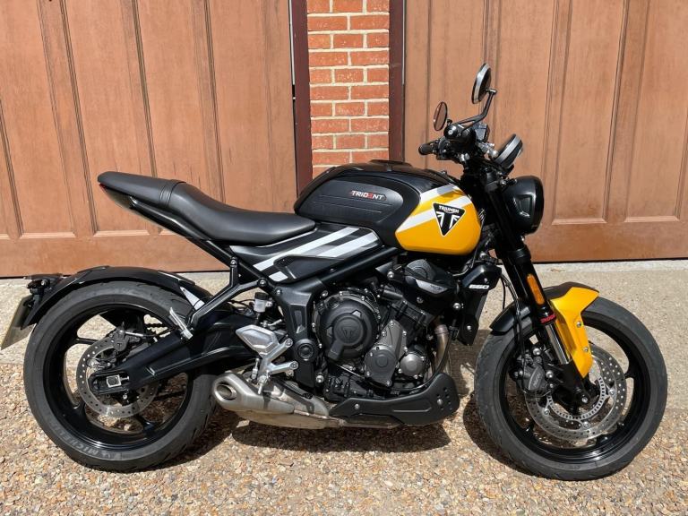 2025 TRIUMPH TRIDENT 660