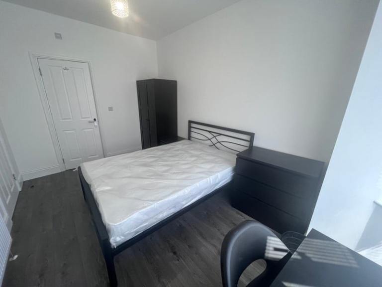 IMMEDIATE HOUSING AVAILABLE -DSS
