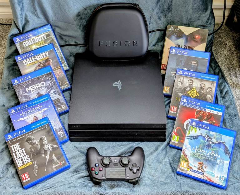 Sony PlayStation 4 Pro (PS4 Pro) - 1TB - Premium Bundle