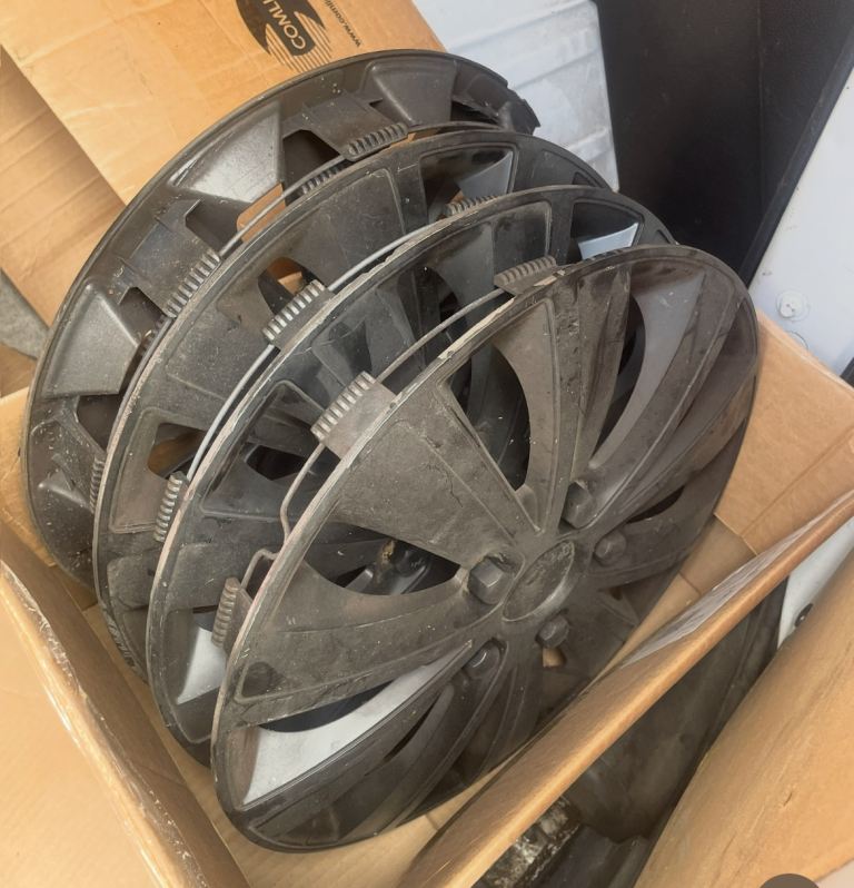 4x Black 15” Wheel Trims / Hub Caps – Good Condition