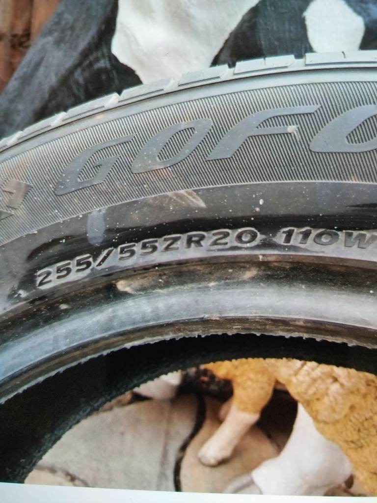 255/55zr20/110 tyre